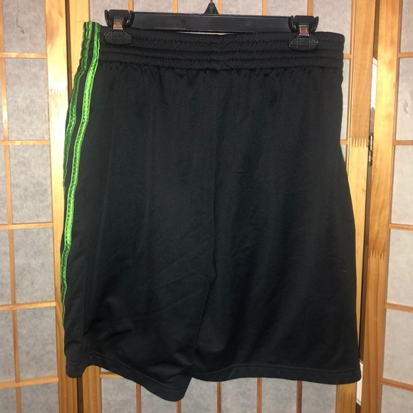 Men’s Adidas Gray and Green Shorts! - Picture 2 of 4